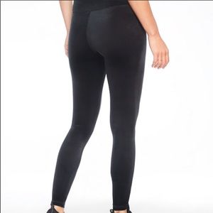 ATHLETA Charuranga velvet tight